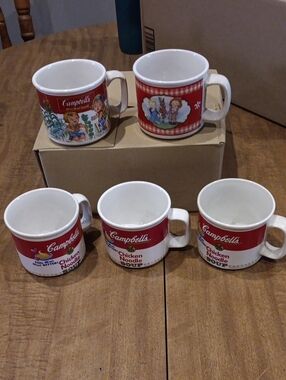 Red Soup-Themed Ceramic Mug Set - Red Campbells Soup